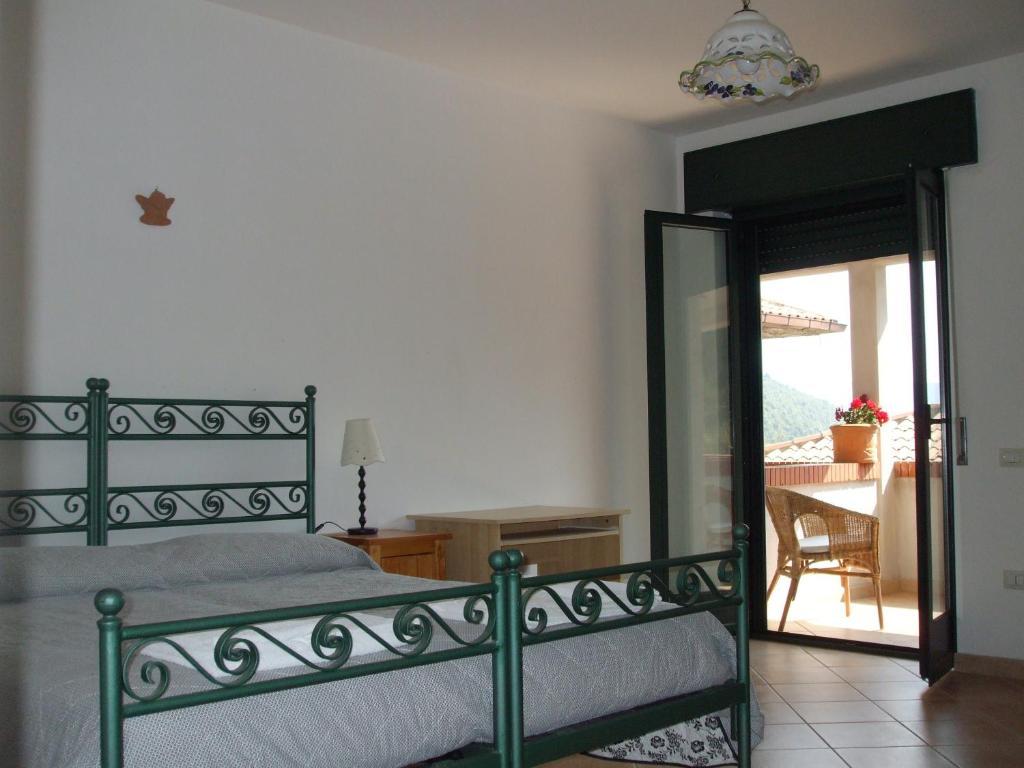 Agriturismo Antica Chiesa San Fantino Torraca Стая снимка