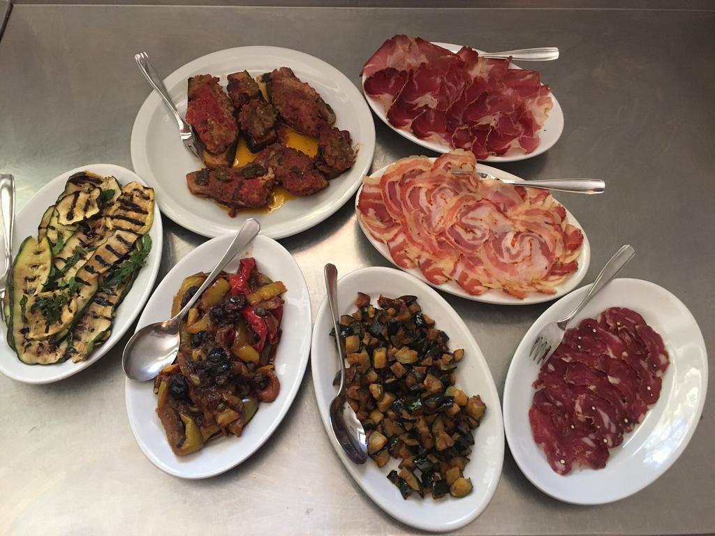 Agriturismo Antica Chiesa San Fantino Torraca Екстериор снимка