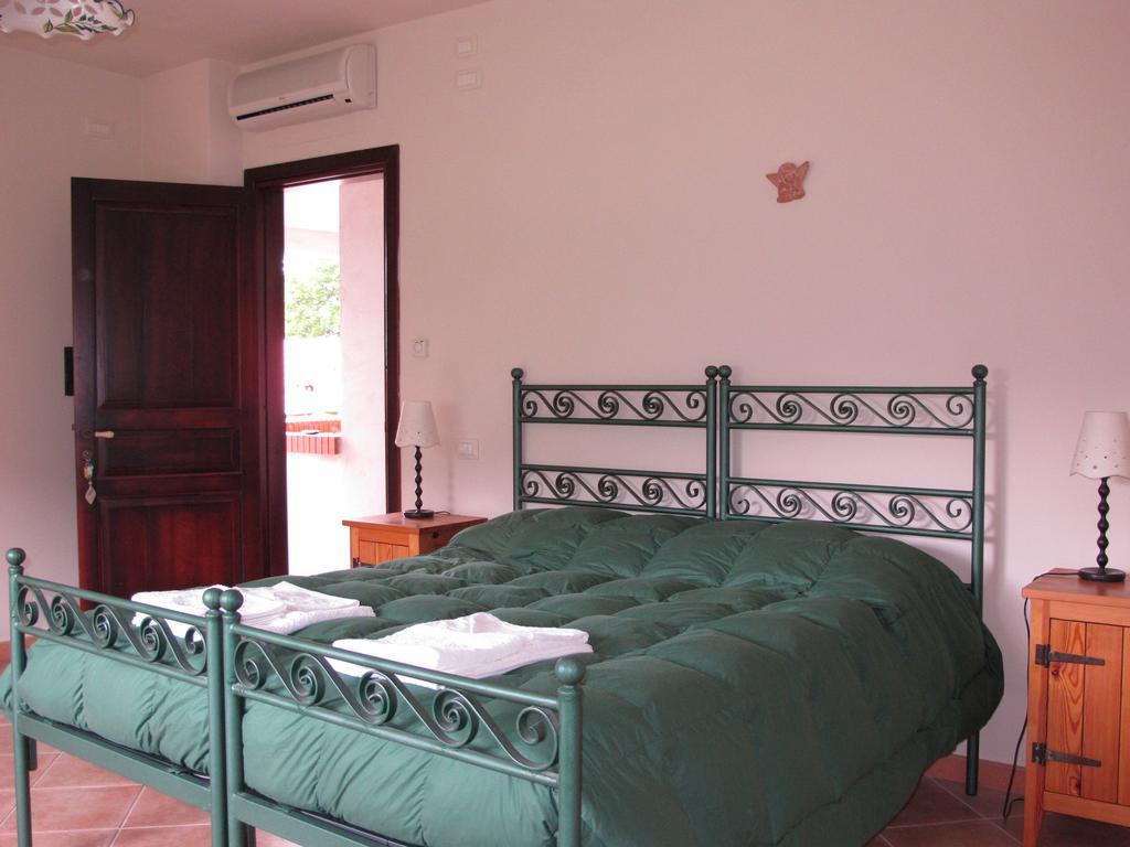 Agriturismo Antica Chiesa San Fantino Torraca Екстериор снимка